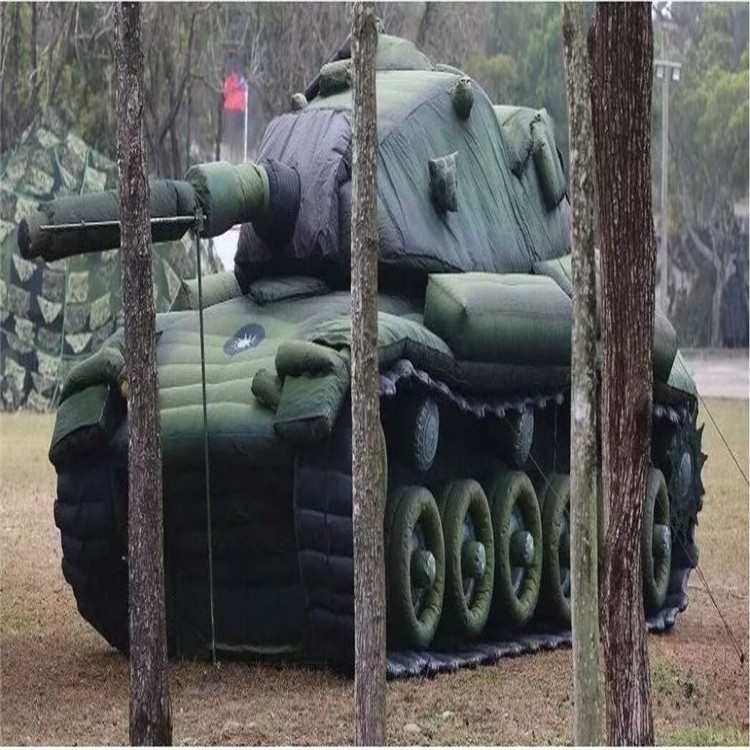 阜龙乡军用充气坦克
